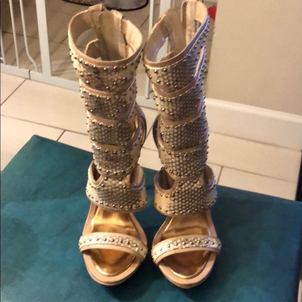 Women’s BCBG Maxazria shoes